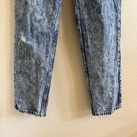 Vintage Levi's 701 Blue Acid Wash Tapered Jeans 28x28 Grunge 80s 90s - Picture 4 of 13